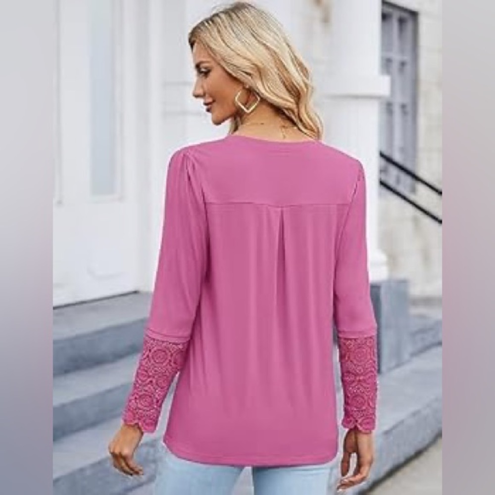 💚 3/$15 Chic Pink Lace Sleeve Blouse - Picture 2 of 3